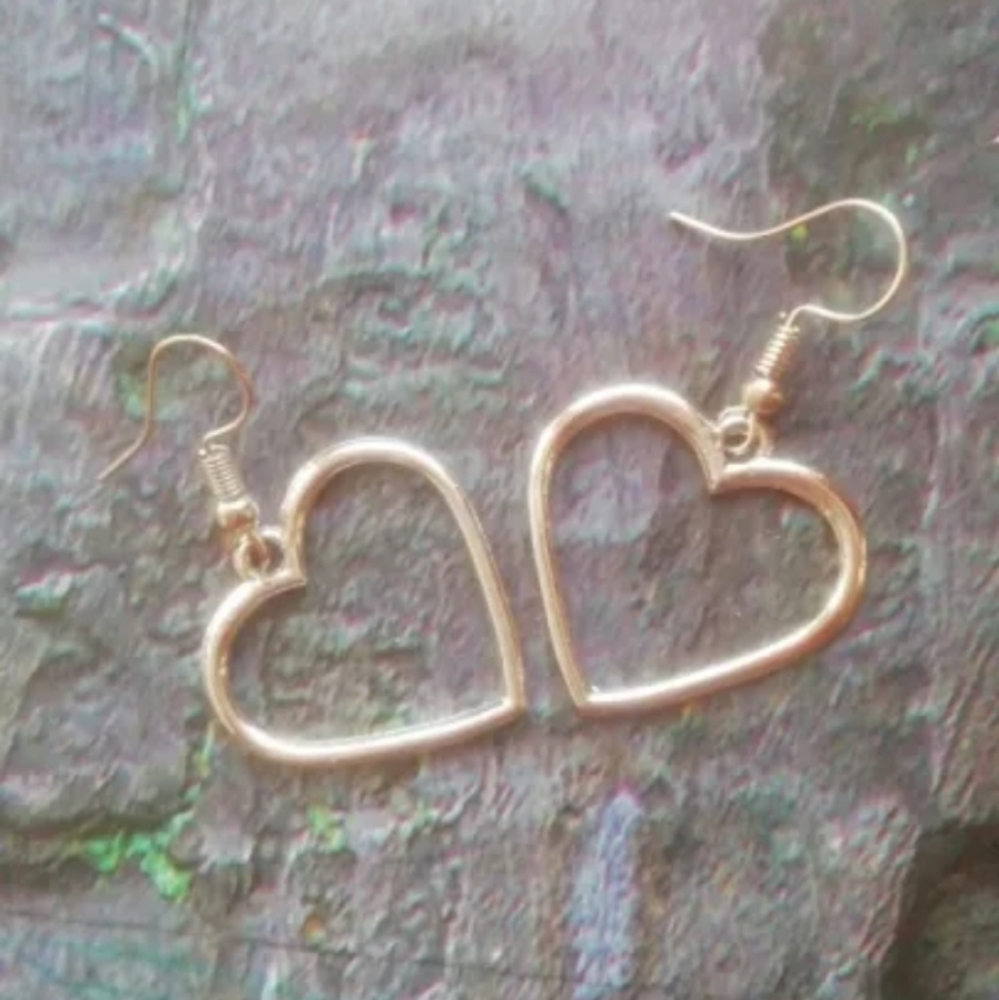 Sweet Heart🍇🍇Earrings - Picture 5 of 5